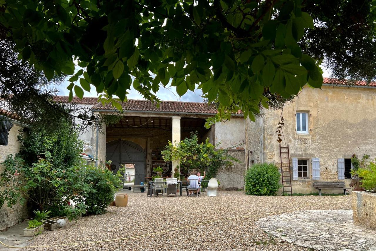 Des Lunes Maison d'hôtes Aumagne